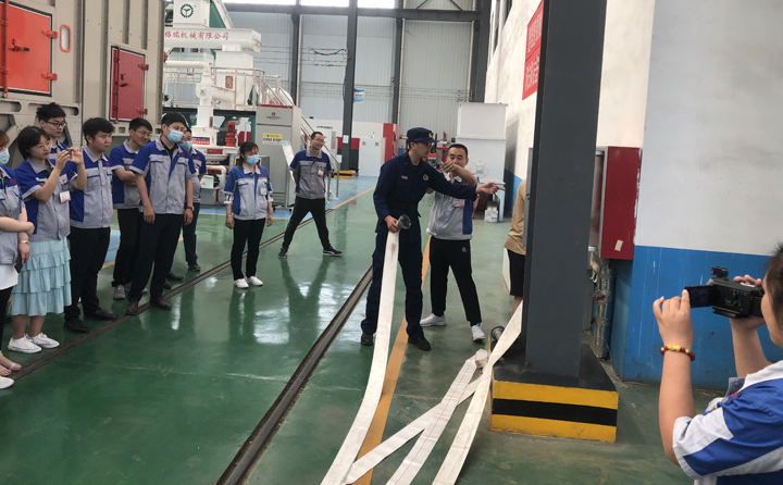 消防栓使用 生物質茄子影视视频在线观看械