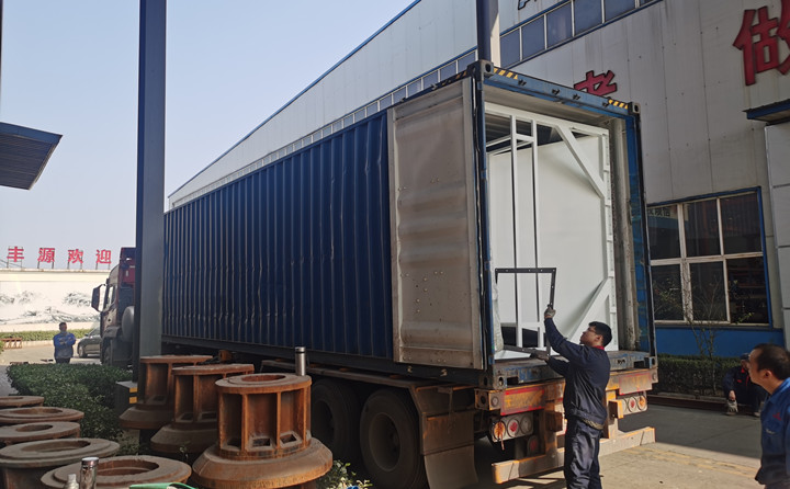 茄子影视视频在线观看生產線裝車完成，準備發往烏幹達