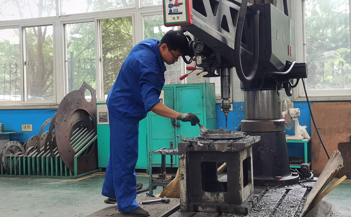 山東茄子视频免费观看茄子影视视频在线观看機加工班組長景重洋