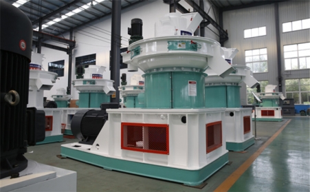 生物質鍋爐燒生物質顆粒燃料比天然氣鍋爐每天要節省近七成費用！